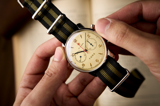 How to Wind the Seagull 1963 Mechanical Chronograph (ST1901 Movement)